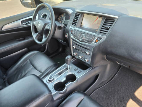 2017 Nissan Pathfinder