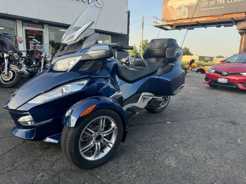 Mesmerizing Used Can-am Spyder For Sale Under $5000 Artwork Digital Art Mesmerizing Used Can-am Spyder For Sale Under $5000 Artwork Digital Art