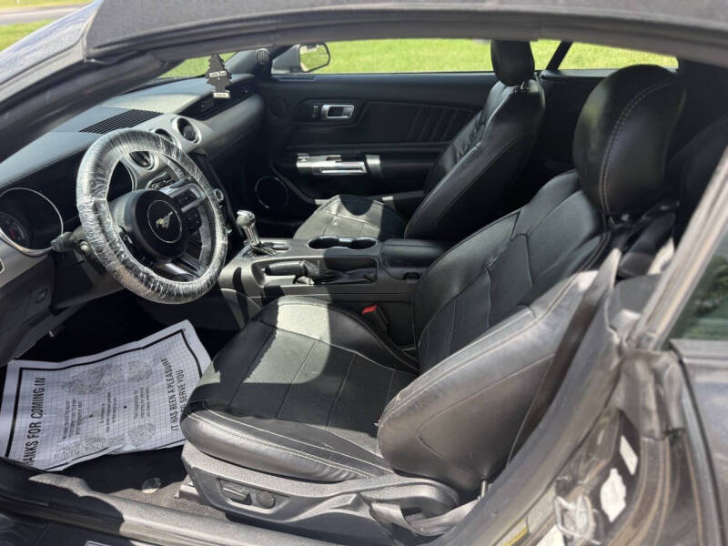 2020 Ford Mustang EcoBoost