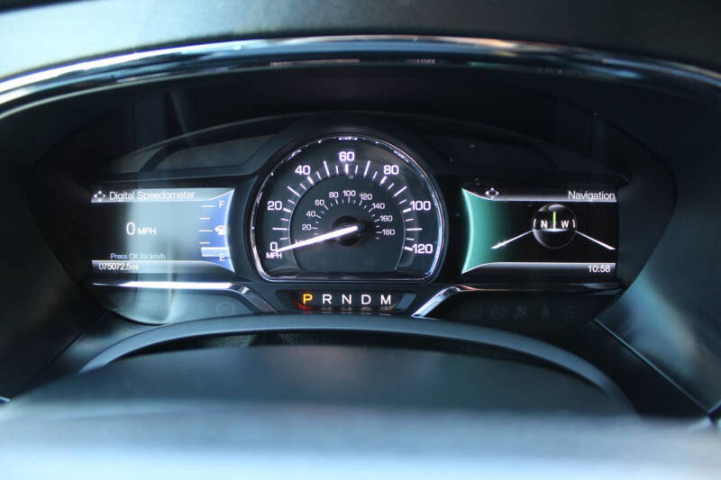 2017 Lincoln Navigator Select