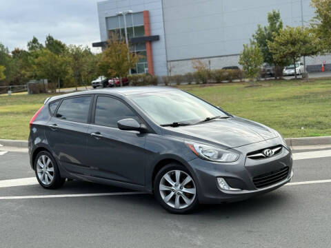 2012 Hyundai Accent SE