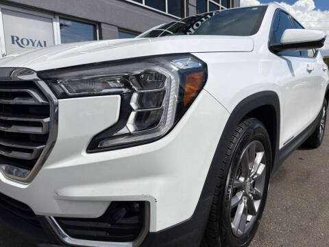 2024 GMC Terrain SLT
