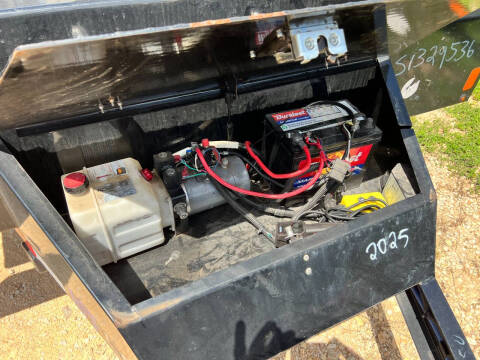 2025 Load Trail 83X20 TILT