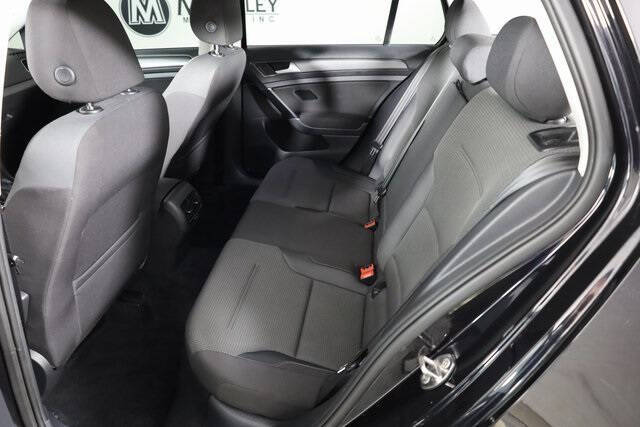 2017 Volkswagen e-Golf SE