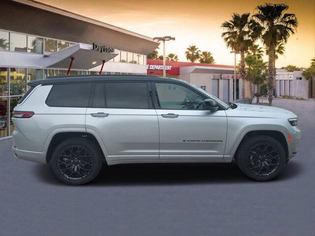 2025 Jeep Grand Cherokee L Summit Reserve