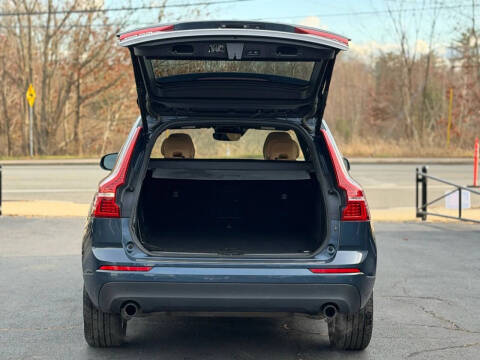 2020 Volvo XC60 T5 Momentum