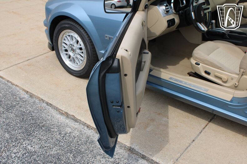 2006 Ford Mustang
