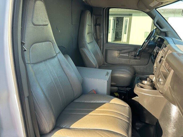 2017 Chevrolet Express 2500