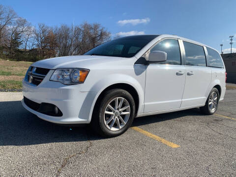 2018 Dodge Grand Caravan for sale at Carport Enterprise - 6336 State Ave in Kansas City KS