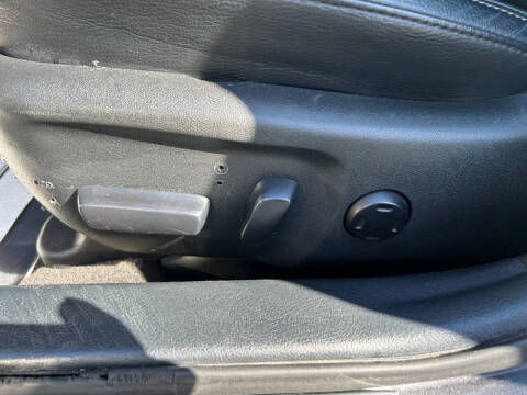 2014 Toyota Avalon XLE