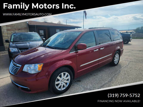 2016 Chrysler Town and Country for sale at Family Motors Inc. in West Burlington IA