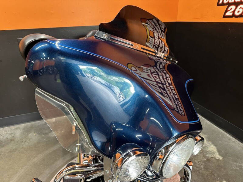 2001 Harley-Davidson® FLHTC - Electra Glide® Cl