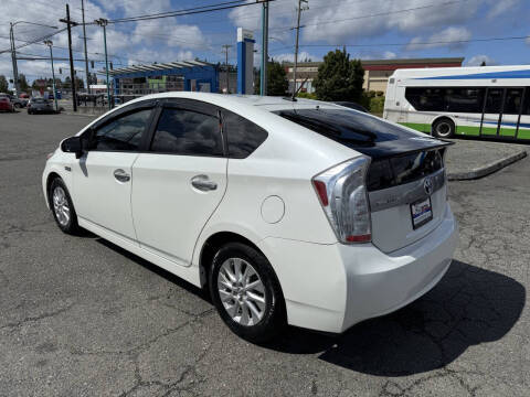 2012 Toyota Prius Plug-in Hybrid
