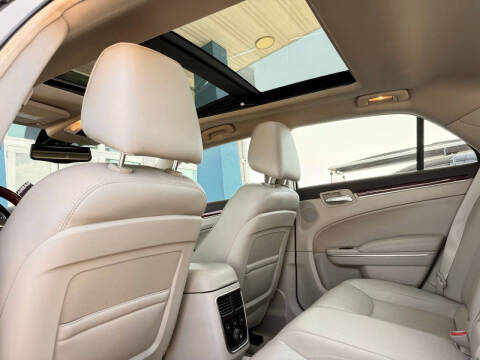 2011 Chrysler 300 C
