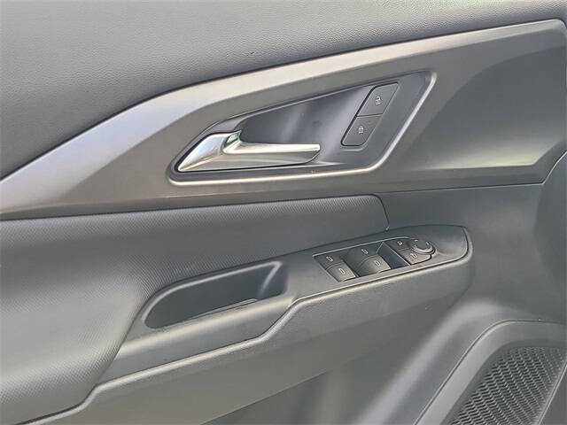 2026 Chevrolet Equinox EV LT 1