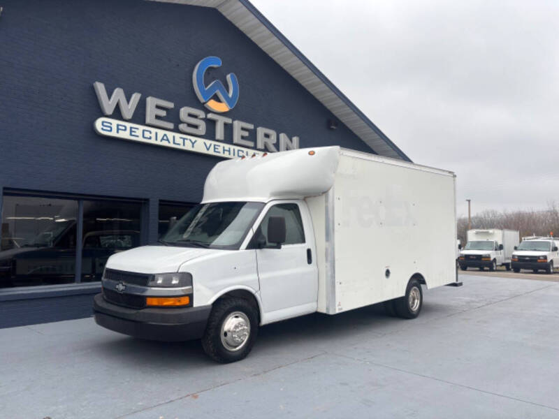 2020 Chevrolet Express FedEx Box Van