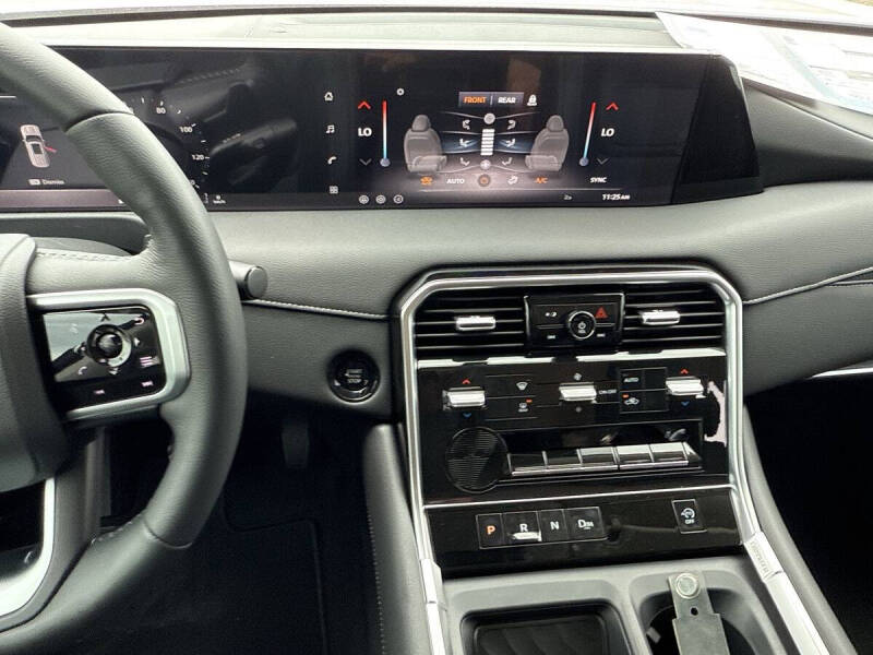 2026 Nissan Armada SV