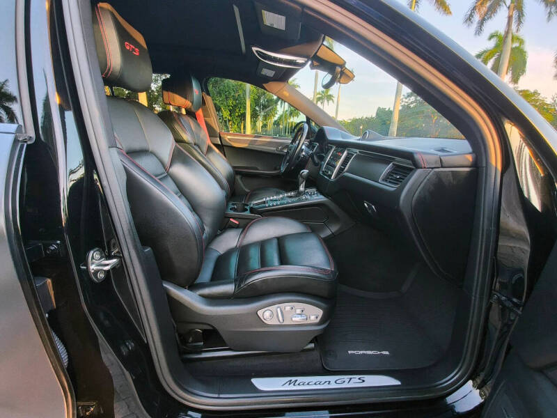 2018 Porsche Macan GTS