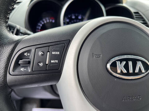 2012 Kia Soul +