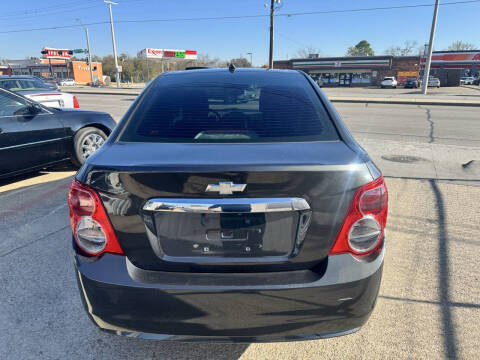 2014 Chevrolet Sonic LT Auto