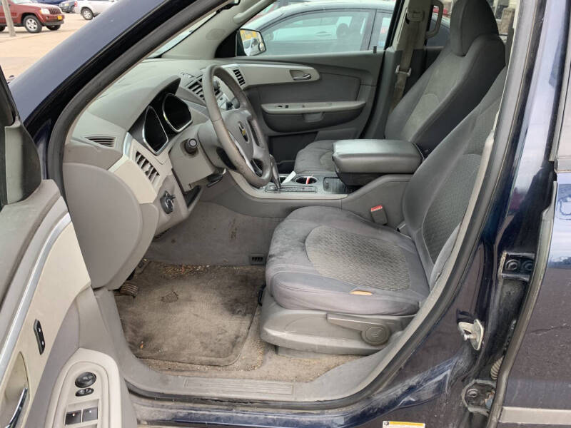 2011 Chevrolet Traverse LS