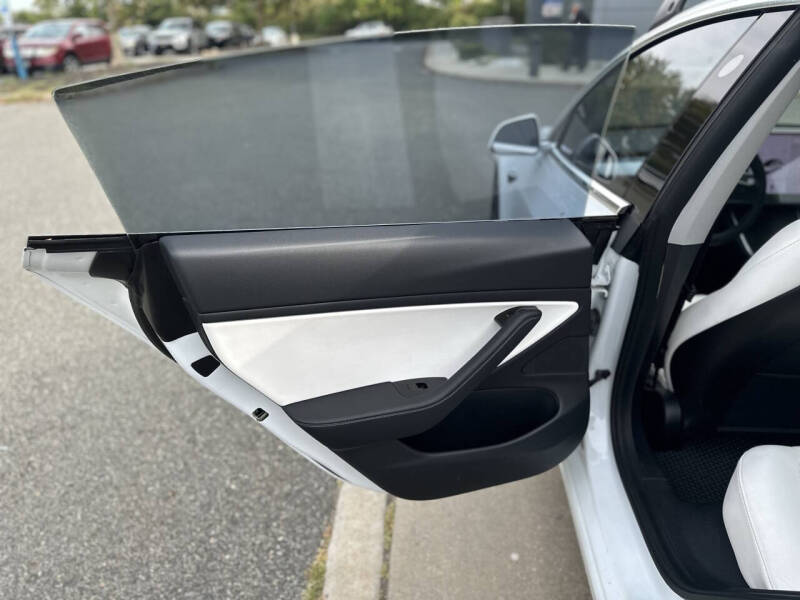 2020 Tesla Model 3 Performance