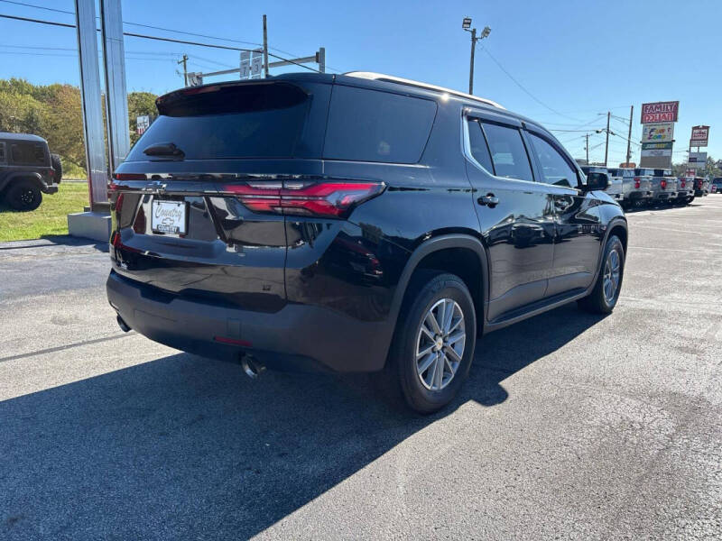 2022 Chevrolet Traverse LT Cloth