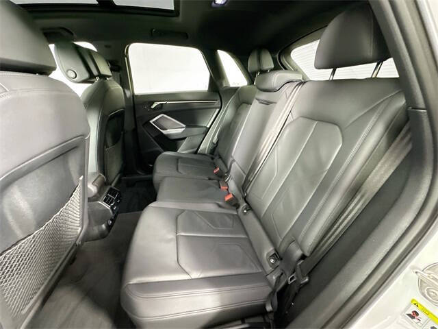 2024 Audi Q3 quattro S line Premium 45 TFSI