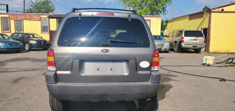 2004 Ford Escape XLT