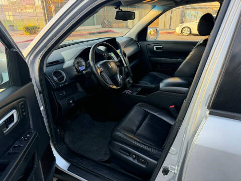 2010 Honda Pilot Touring w/Navi w/DVD