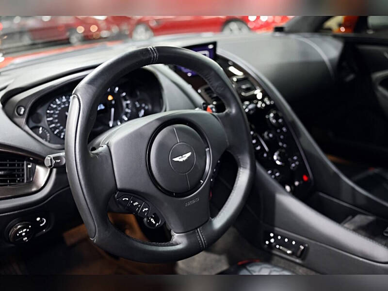 2014 Aston Martin Vanquish