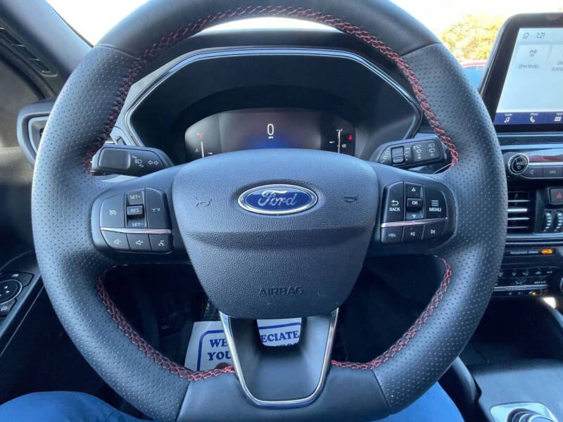 2025 Ford Escape ST-Line Select