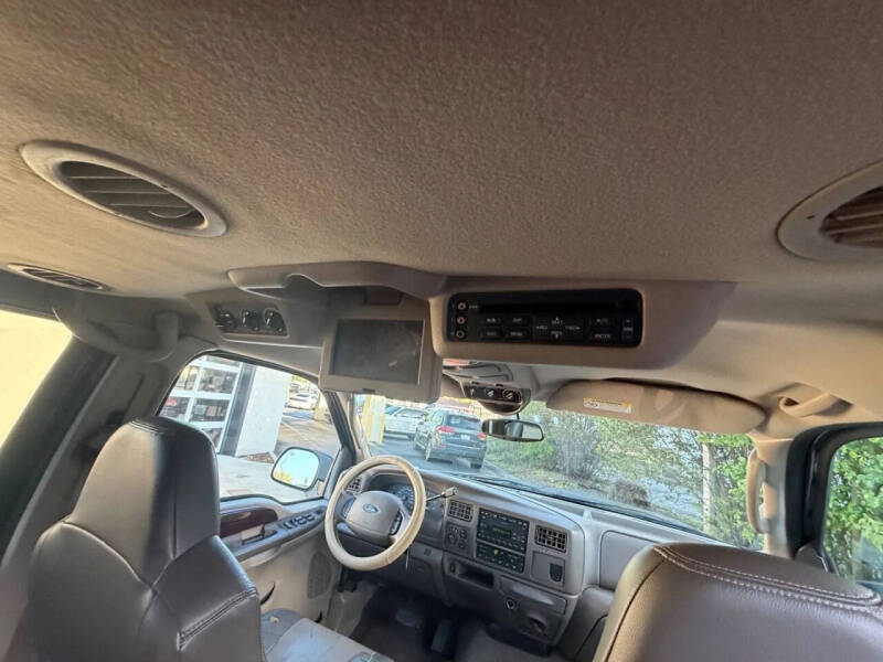 2003 Ford Excursion Eddie Bauer