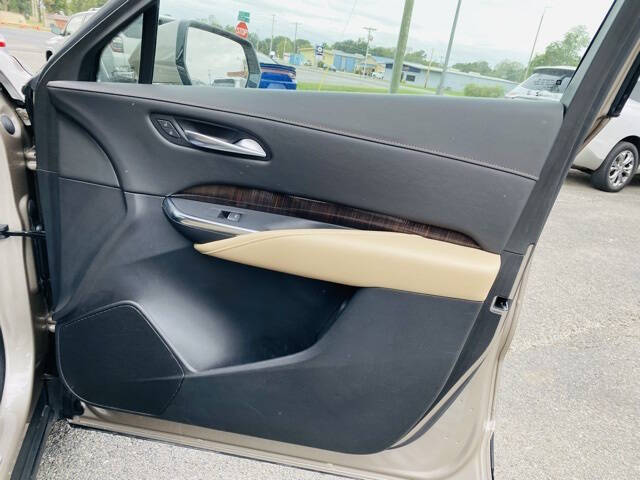 2025 Cadillac XT4 Premium Luxury