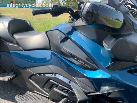 2021 Can-Am Spyder® RT SE6