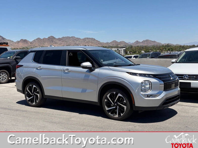 2022 Mitsubishi Outlander ES