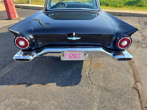 1957 Ford Thunderbird