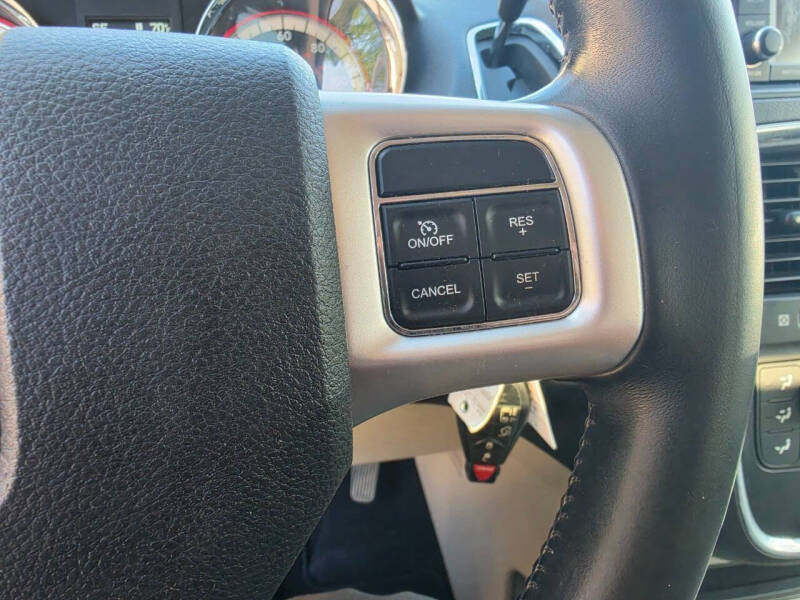 2016 Dodge Grand Caravan SXT Plus