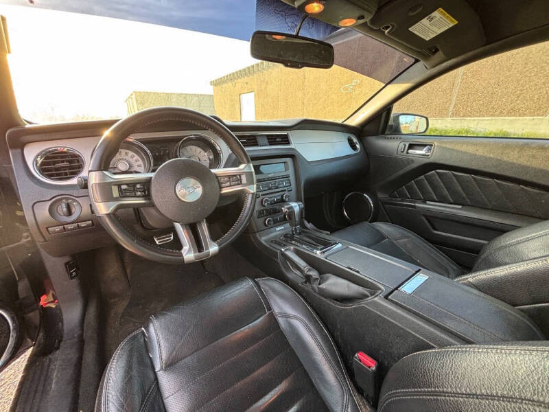 2012 Ford Mustang V6 Premium