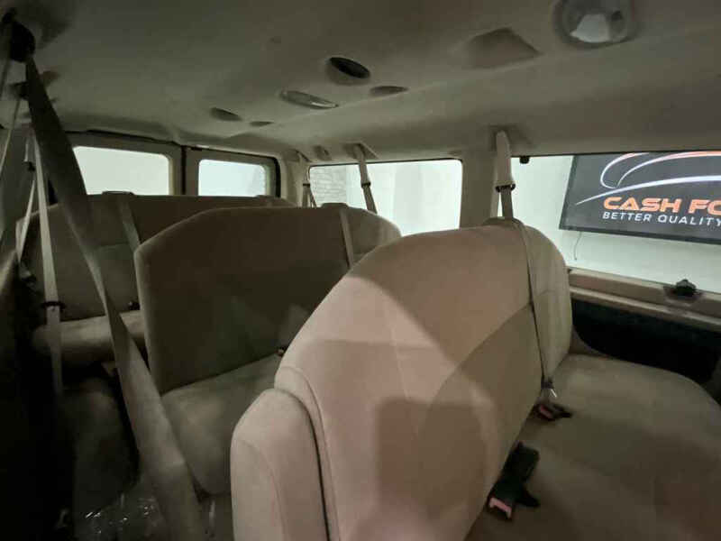 2012 Ford E-Series E-350 SD XL