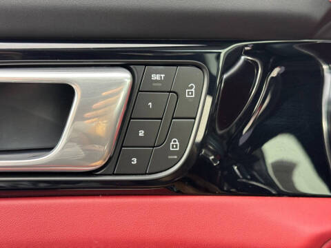 2022 Porsche Panamera 4 E-Hybrid