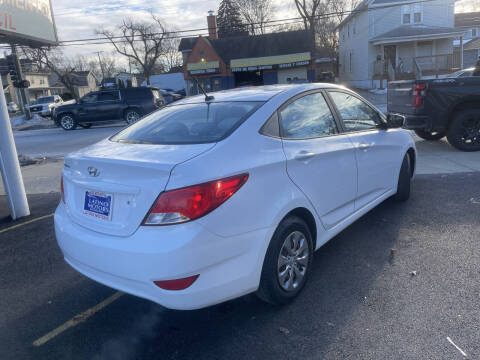 2017 Hyundai Accent SE