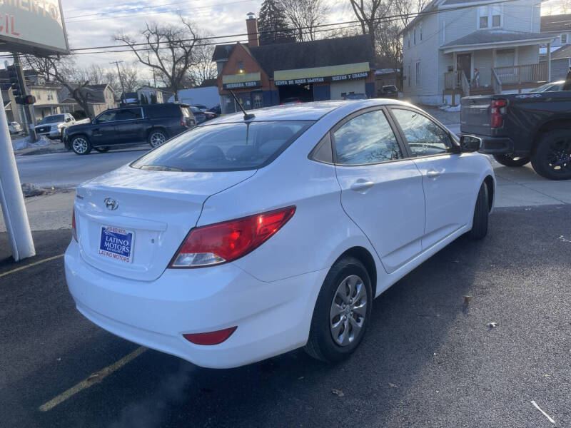 2017 Hyundai Accent SE