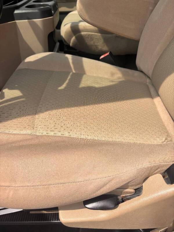 2010 Ford E-Series E-350 SD XLT