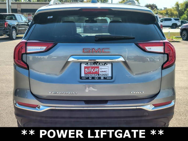 2023 GMC Terrain SLT