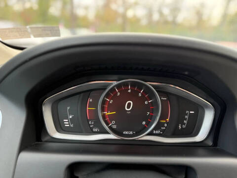 2017 Volvo XC60 T5 Inscription