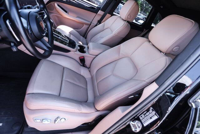 2022 Porsche Macan