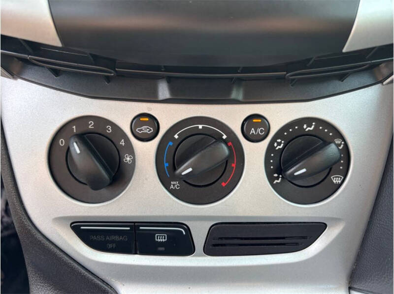 2013 Ford Focus SE
