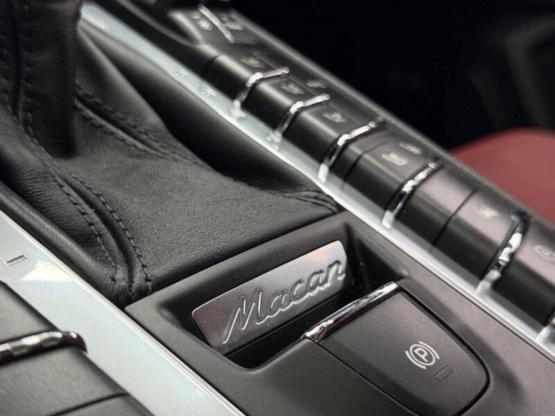 2020 Porsche Macan