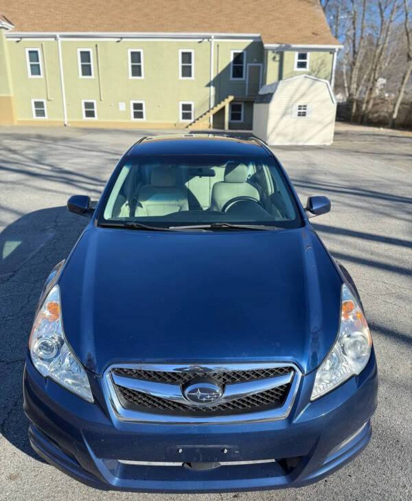 2010 Subaru Legacy 2.5i Premium